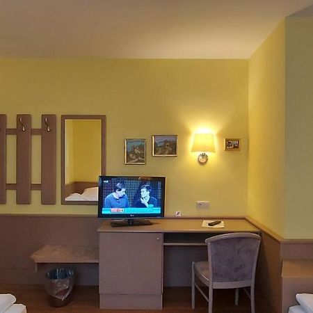 Hotel Astoria Bergrheinfeld Εξωτερικό φωτογραφία