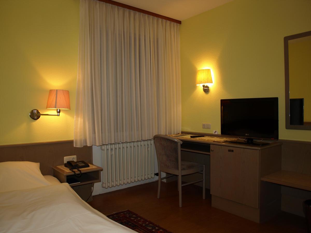 Hotel Astoria Bergrheinfeld Εξωτερικό φωτογραφία
